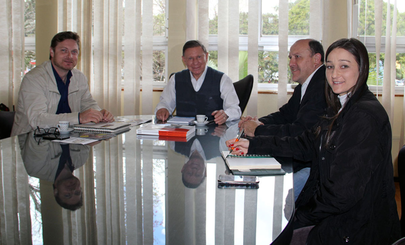 GERENTE DE OPERAÇÕES DO SENAI VISITA EXECUTIVO